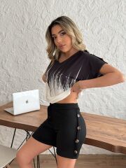 Kadın V Yaka Kısa Kol Kenarları Minik Yırtmaç Detaylı Dalgıç Bluz + Düğme Detaylı Dalgıç şort