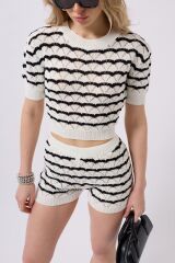 Örgü Detay Çizgili Crop Bluz