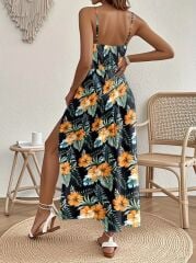 Kadın Ip Askılı V Yakalı Bel Güpür çiçek Desenli Yandan Yırtmaçlı Maksi Süprem Elbise