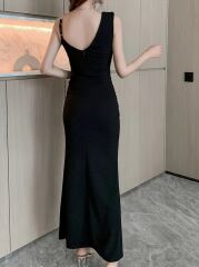 Kadın Ip Zincir Askılı Kruvaze Yakalı önden Fırfırlı Yırtmaçlı Janjan Krep Elbise