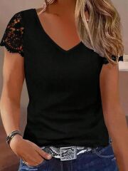 Kadın Kısa Kollu V Yakalı Dantel Detaylı Viskon Bluz