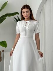 Wera Taşlı Fiyonk Detaylı Elbise