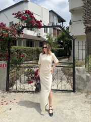 Kısa Kollu Uzun Yandan Yırtmaçlı Elbise - Beyaz