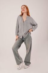 Cep Detay Çizgili Oversize Gri Gömlek