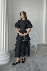 Siyah Kat Kat Balon Kollu Kemerli Elbise