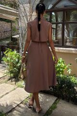 Göbeği Halka Detaylı Midi Boy Elbise 2896