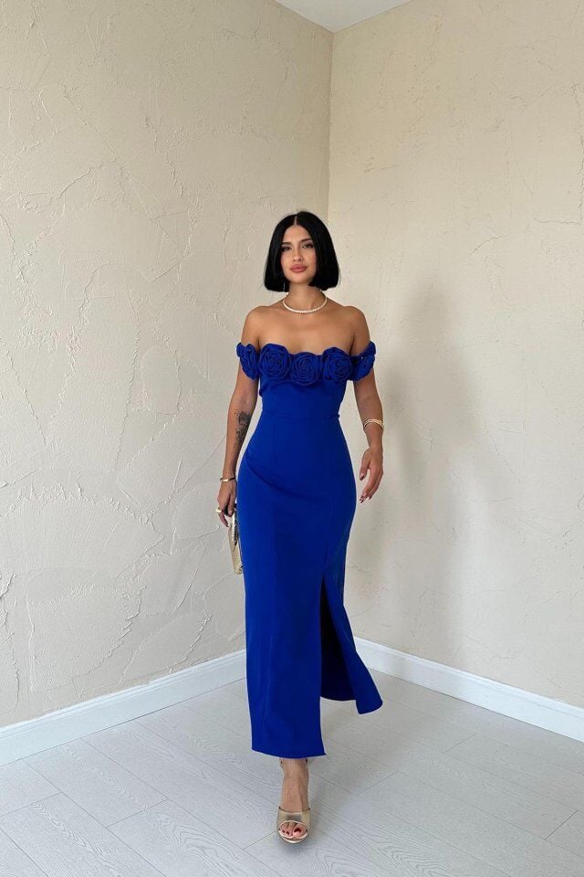 Saks Madonna Yaka Güllü Elbise