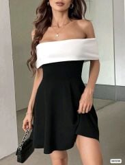 Kadın Krep Kumaş Omuzsuz Kloş Kesim Mini Elbise