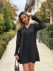 Kadın Uzun Kollu V Yakalı Kolları Tül Detay Kısa Krep Elbise