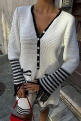 Triko Kolları Püsküllü Düğmeli Elbise 2849