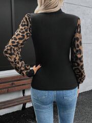 Kadın Uzun Kollu Yarı Balıkçı Yaka Leopar Detaylı Kaşkorse Bluz