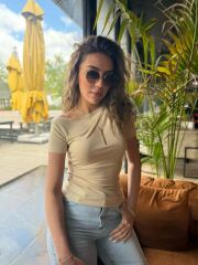 Kadın Kısa Kollu Tek Omuzu Açık Büzgülü Viskon Bluz