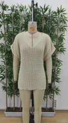 Kadın Kısa Kollu V Yaka Sırt Düğme Detay Triko Bluz