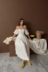 Bej Omuzu Bağcıklı Balon Kollu Brode Elbise