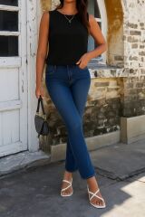 Kadın Askılı Yuvarlak Büzgü Yaka Sandy Bluz