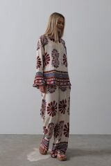 Desenli Kolları Volanlı Pantolon Takım - Kırmızı