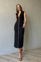 Siyah Boydan Fermuarlı Sıfır Kol Elbise