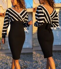 Uzun Kollu Kruvaze Yaka çizgi Desenli Kısa Triko Elbise