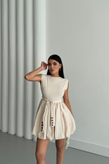 BALON ETEKLİ TASARIM KISA ELBİSE - Bej