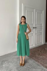 Yeşil Yanları Büzgülü Midi Boy Keten Elbise