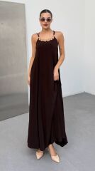 Kadın Omuz Askılı Kuş Gözü Zincir Detay Sandy Kumaş Maxi Boy Elbise