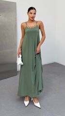 Kadın Omuz Askılı Kuş Gözü Zincir Detay Sandy Kumaş Maxi Boy Elbise