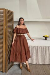Kahverengi Omzu Lastikli Brode Elbise