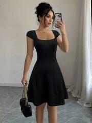 Kadın Kısa Kollu Geometrik Yakalı Janjan Krep Elbise