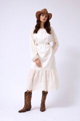 Sırt Dekolteli Brode Elbise