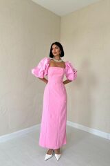 Pembe İşlemeli Kolu Garnili Elbise