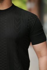 Erkek Desen Dokulu Kısa Kollu Tişört