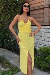 Göğsü Aksesuarlı Önü Yırtmaçlı Elbise 2899