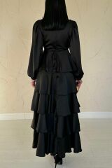 Siyah Saten Büzgülü Kat Kat Elbise