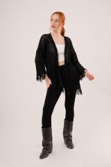 Püskül Detaylı Delikli Model Siyah Hırka