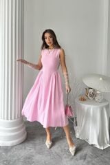 Pembe Yanları Büzgülü Midi Boy Keten Elbise