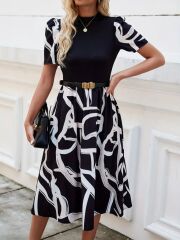 Kadın Kısa Kollu Yarı Balıkçı Yaka üst Viskon Alt Desenli Dokuma Midi Elbise