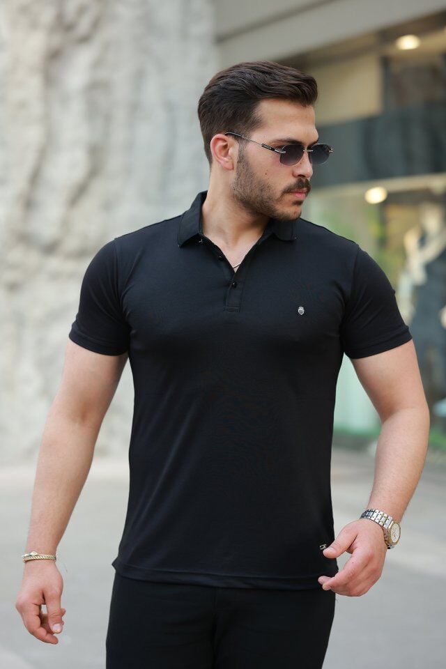 Erkek Yakalı Arma Detaylı Kısa Kollu Tişört