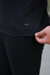 Erkek Yakalı Arma Detaylı Kısa Kollu Tişört