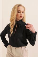 0418 Pencere Detaylı Bluz - Siyah