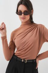 925 Büzgü Detaylı Sandy Bluz - Bisküvi