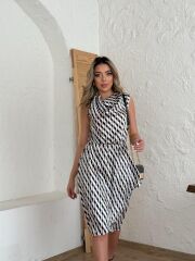 Kadın Degaje Yaka önden çapraz Detay Saten Midi Elbise