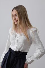 Bisiklet Yaka Bluz - Beyaz