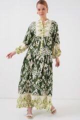 2423 Otantik Desenli Tesettür Elbise - B. Haki