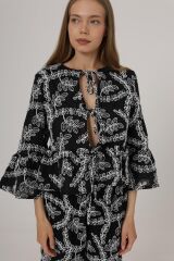 Fiyonk Bağlamalı Brode Bluz - Siyah