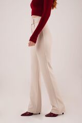 Cırt Kapama Detaylı Krem Pantolon