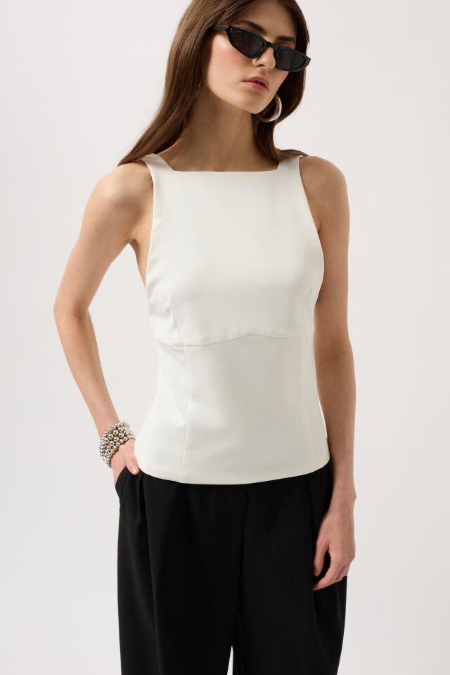 Sırt Kurdele Detay Bluz