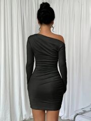 Kadın Uzun Kollu Tek Omuzu Açık Yanlardan Büzgülü Kısa Sandy Elbise