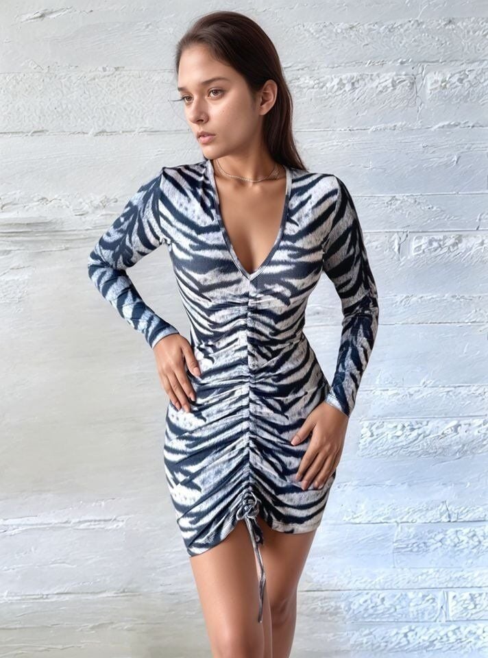 Kadın V Yaka önü Asansör Büzgü Detay Fırsat ürün Zebra Mini Elbise