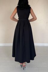 Siyah Önü Britli Pileli Elbise