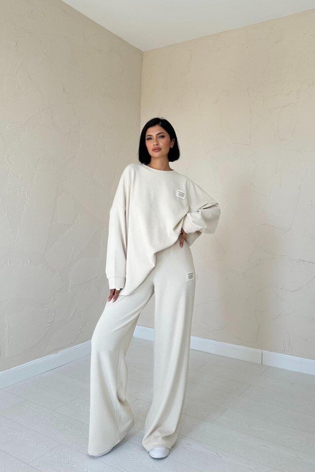 Bej Klasik Fitilli Kazak Ve Pantolon Takım